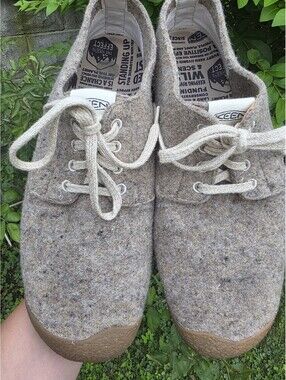Keen Mosey Derby Men’s Size 11 Taupe Felt/Birch Wool Shoes Excellent Condition